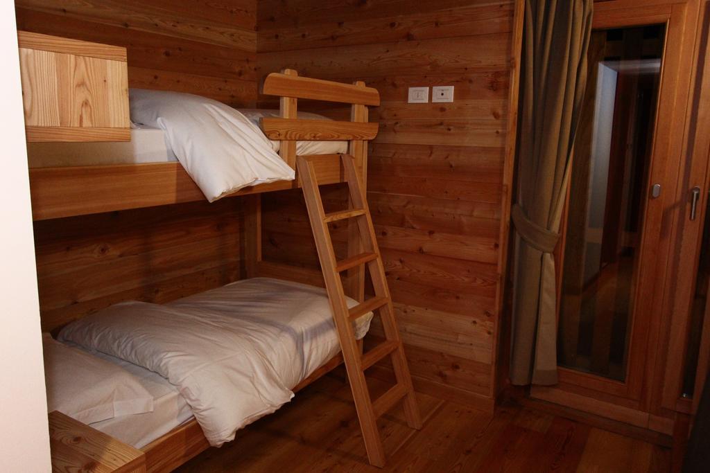 Pra De La Casa Bed & Breakfast Madonna di Campiglio Room photo