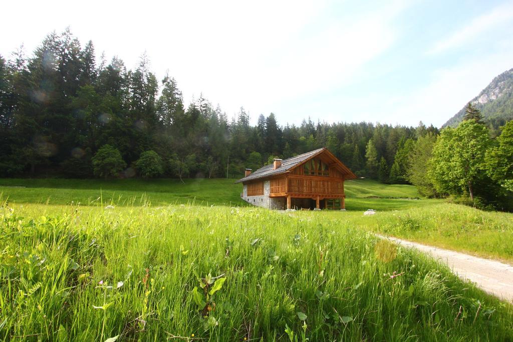 Pra De La Casa Bed & Breakfast Madonna di Campiglio Exterior photo